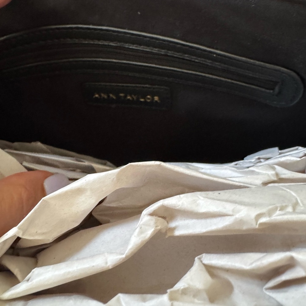Ann Taylor Black and Tan Two Piece Women's Bag. NWT. Gift ready. Ships fast. - Picture 8 of 14
